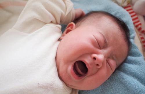 Chữa kiết lỵ cho trẻ sơ sinh, cha mẹ cần phải đặc biệt chú ý
