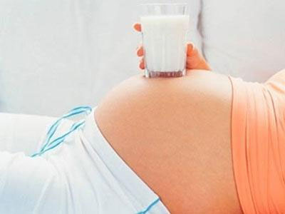 Lợi ích của sữa với phụ nữ mang thai - Những loại sữa nào là tốt với bà bầu?