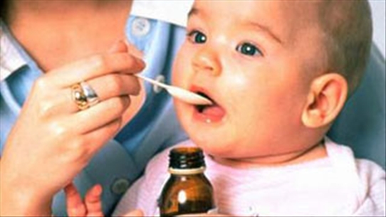 Trẻ bị bệnh nhiễm trùng đường hô hấp, dùng thuốc như thế nào?