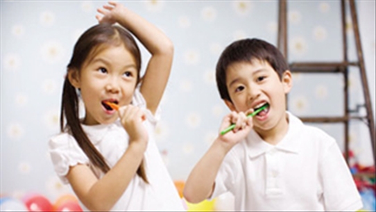 Chăm sóc răng hiệu quả cho trẻ theo cách của chuyên gia