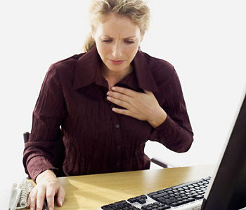 Nguyên nhân và dấu hiệu nhận biết bệnh viêm màng ngoài tim co thắt