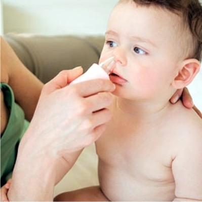 Dùng thuốc qua mũi cảnh báo bệnh suy hô hấp, sung huyết ở trẻ em