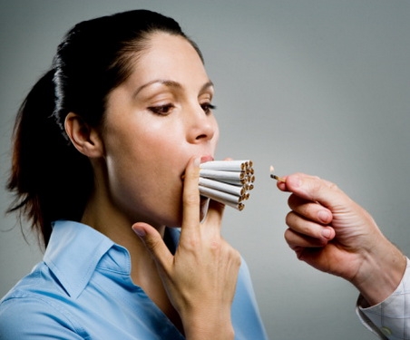 Những tác hại nguy hiểm của thuốc lá đối với phụ nữ