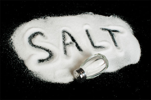 Chế độ dinh dưỡng: Ăn quá ít muối cũng có hại cho sức khỏe