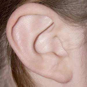 Viêm màng não, xơ cứng ốc tai là nguyên nhân gây nên bệnh mất thính giác