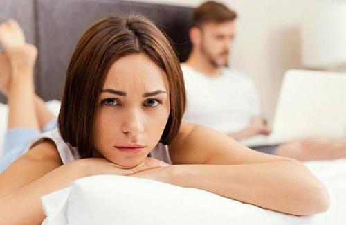 Những sai lầm hầu như phụ nữ nào cũng mắc trên giường