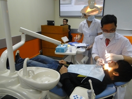Nên lấy cao răng định kỳ 3 - 6 tháng/lần để ngừa các bệnh răng miệng