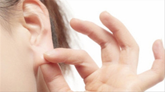 ok:Mụn bọc ở vành tai: Nguyên nhân dẫn đến tình trạng này do đâu?