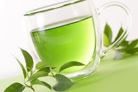 Không nên uống nước trà xanh trong khi dùng nadolol