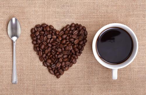 Những món ăn nào không nên dùng chung khi uống cà phê?