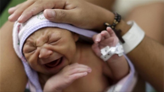 ok:Bé 4 tháng tuổi ở Đăk Lăk bị nghi bị tật đầu nhỏ do vi-rút Zika