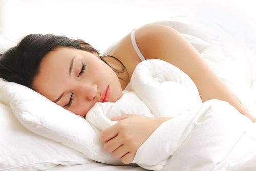 Giấc ngủ ban đêm ảnh hưởng đến cuộc sống hàng ngày thế nào?