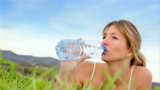 6 vấn đề gặp phải khi không uống đủ nước mà ít người chú ý