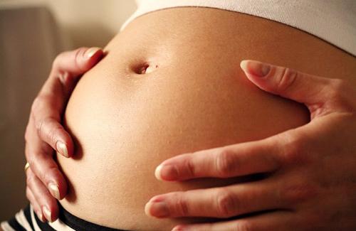 Những cách mẹ có thể làm để kích thích não bộ thai nhi phát triển
