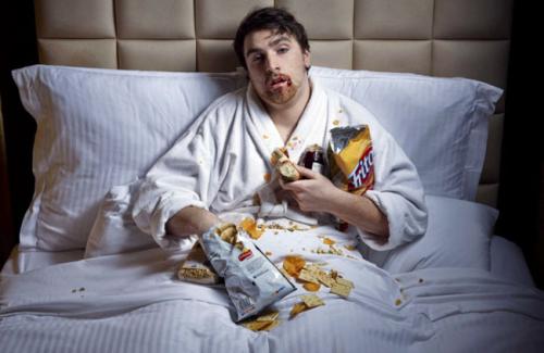 Đi ngủ ngay sau khi ăn - Mối nguy hại khôn lường cho sức khỏe