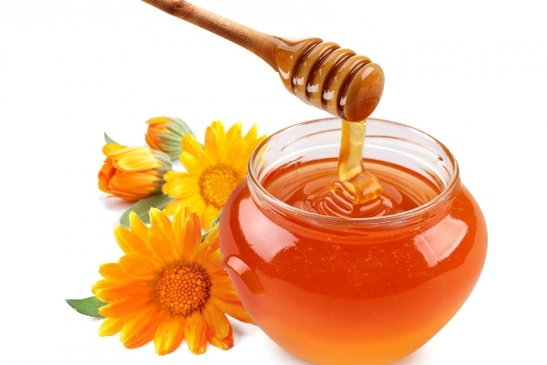 Muôn cách dưỡng môi với mật ong để mềm mại và mịn màng