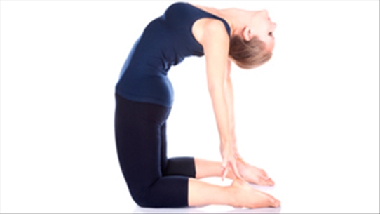 3 động tác yoga giúp tóc chắc khỏe và không bị rụng