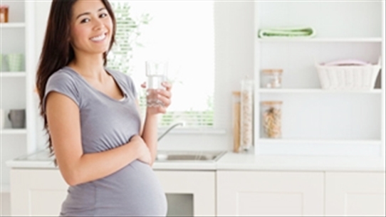 Bà bầu bị thiếu ối có ảnh hưởng đến thai nhi không?