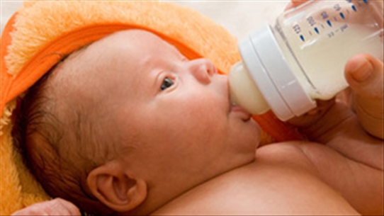 Tăng nhiệt sữa: Giải pháp ngăn ngừa HIV từ mẹ sang con