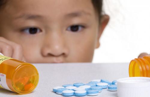Trẻ bị bệnh quai bị uống thuốc gì để nhanh chóng khỏi bệnh?