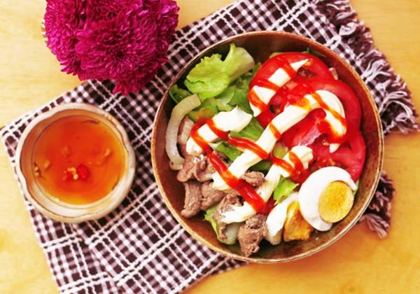 Cách làm salad trộn thịt bò ai ăn cũng thích mê nên nhớ