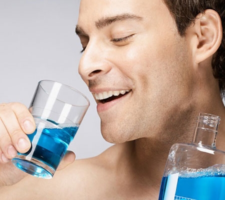 Nước súc miệng, dùng sao cho an toàn với sức khỏe?