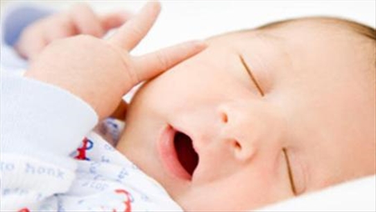 Tập thói quen ngủ ngoan cho trẻ nhỏ như thế nào?