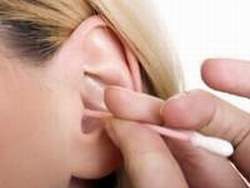 Hậu quả từ thói quen ngoáy tai nhiều và cách xử trí khi khó chịu ở tai