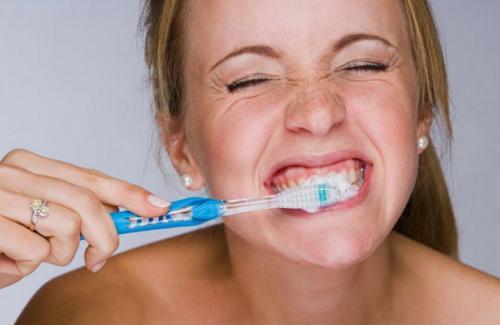 Đánh răng đúng cách để có được hàm răng khỏe và đẹp