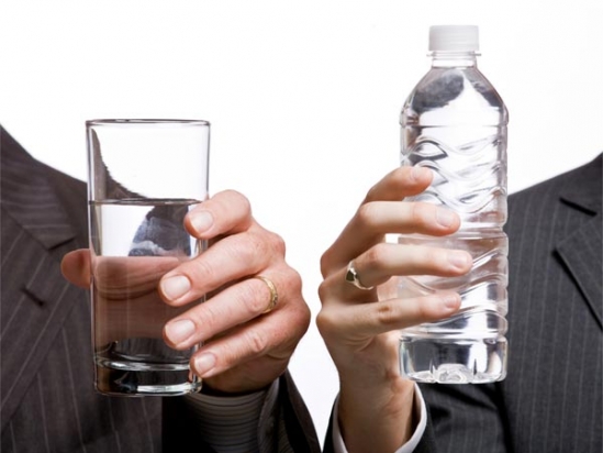 Sự thật về thói quen uống nước mà không phải ai cũng biết