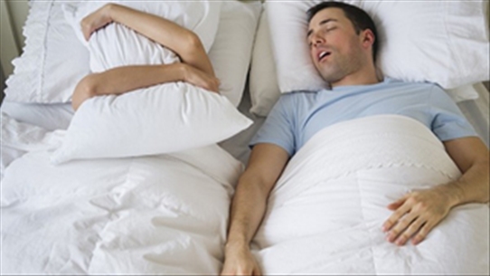 Chữa ngủ ngáy đơn giản mà hiệu quả nhờ những cách bất ngờ!