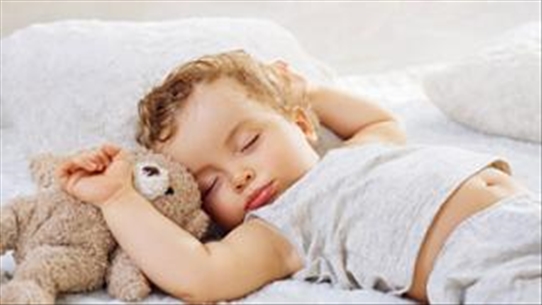 Điều cha mẹ nên và không nên khi bé ngủ ngày phải biết