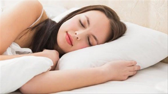Ngủ nghiêng bên trái lợi hay hại cho sức khỏe?