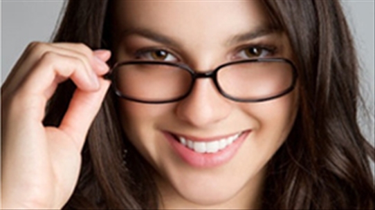 Chuyên gia cho biết những lưu ý trong việc đeo kính mắt cận