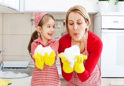 Những nguyên tắc bạn cần biết khi dạy con làm việc nhà