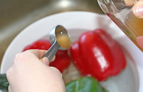 3 tips rửa rau củ giúp loại bỏ thuốc trừ sâu hiệu quả: 2 trong số đó đều dễ làm ngay trong bếp của bạn