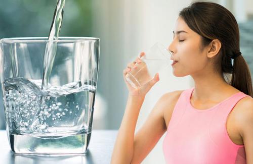4 thời điểm vàng uống nước trong ngày giúp cơ thể khỏe mạnh, số 1 cần làm ngay