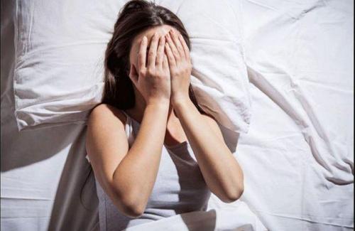 Thường giật mình khi ngủ, bạn nên cảnh giác 3 bệnh này, đặc biệt điều cuối rất nguy hiểm
