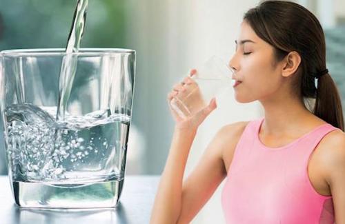 4 thời điểm uống nước "quý như kim cương" giúp bạn trường thọ, trẻ lâu
