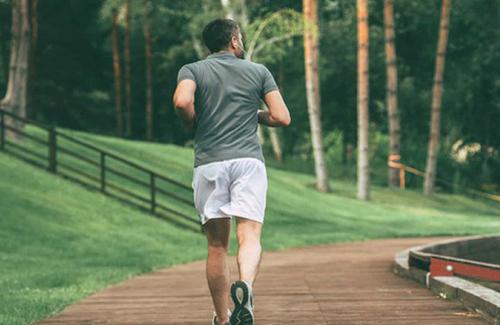 Liệt người sau khi chạy bộ: Bác sĩ nhắc chớ quên việc này sau tập thể dục kẻo mất mạng