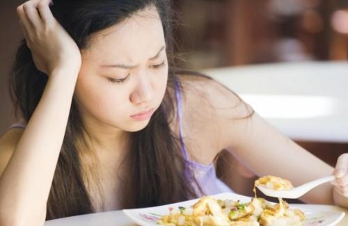 Đừng thờ ơ khi thấy 4 dấu hiệu bất thường sau bữa ăn, đây là dấu hiệu cảnh báo bệnh dạ dày