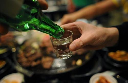 Chuyên gia chia sẻ: 4 cách giải rượu không đúng dễ rước họa đầu năm
