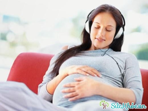 mẹ bầu hãy linh động phương pháp thai giáo bằng âm nhạc mình thích để đảm bảo không ảnh hưởng tới thai nhi