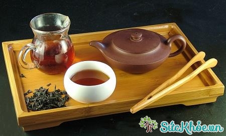 Uống trà Hà Thủ Ô mỗi ngày để cải thiện tình trạng rụng tóc