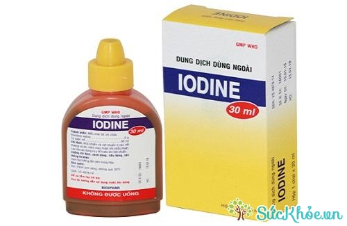 Iodine được chỉ định để khử khuẩn và sát khuẩn ở các vết thương và da, niêm mạc trước khi phẫu thuật
