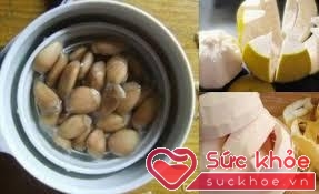 Hạt và cùi bưởi để chiết ra pectin có lợi cho sức khỏe.