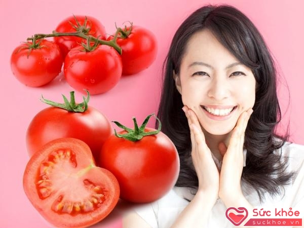 Mặt nạ cà chua có thể giúp bạn xóa tan quầng thâm trên mắt