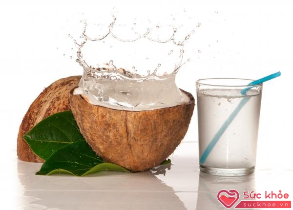 Nước dừa đem lại nhiều lợi ích sức khỏe cho bạn.