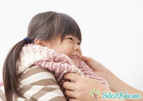 Giữ ấm cho trẻ là cách chăm sóc và phòng bệnh hen suyễn hiệu quả