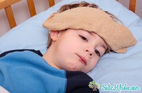 Sốt virut là một trong các bệnh trẻ em thường gặp vào mùa hè